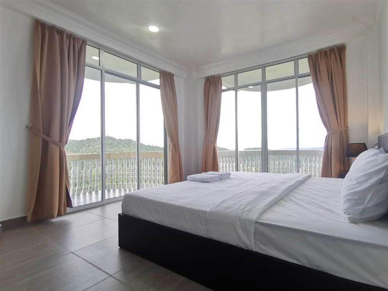 Oyo 90043 Jasni Rijan Resort Ranau Extérieur photo